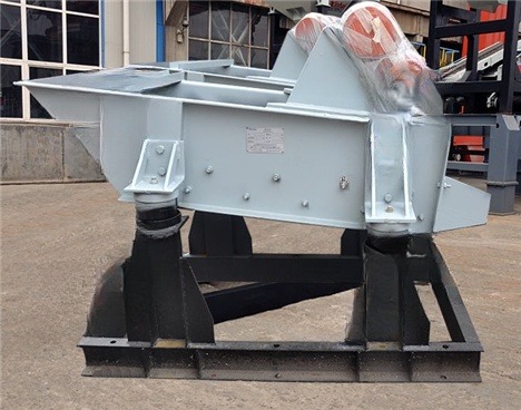 2. Linear vibrating screen.jpg